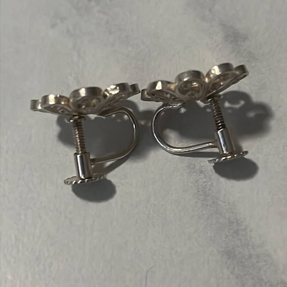 Vintage Scandinavian 830 Silver Screw back Floral Earrings - Picture 11 of 13